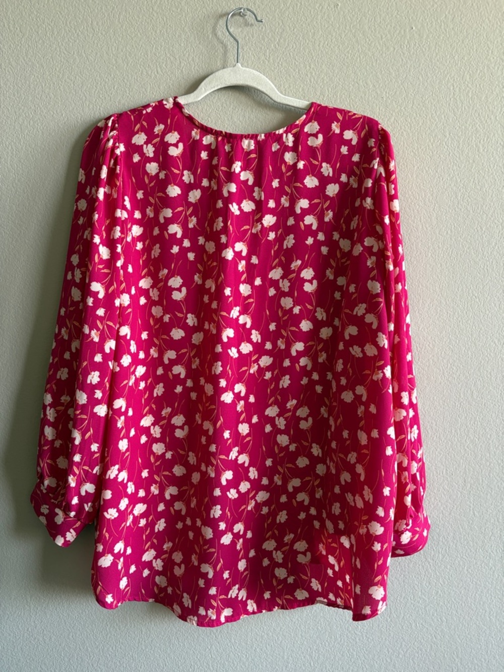 Lush Floral V-Neck Top Blouse Fuchsia Lightweight Long Sleeve Pullover Size 1X - Picture 5 of 6